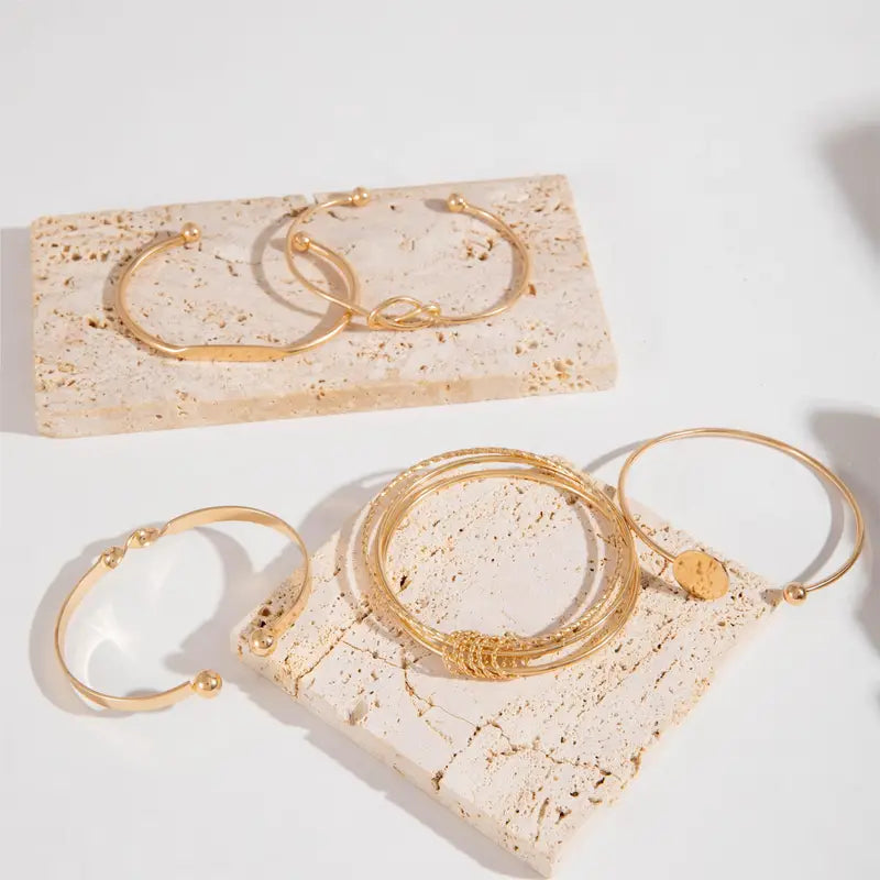 Zestaw bransoletek Knotted Elegance | Złoto