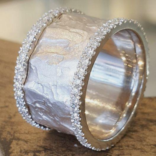 Vintage ring with silver-plated zirconia